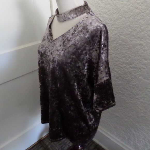 Listicle Crushed Velvet Collared V Neck Top M - Picture 3 of 4